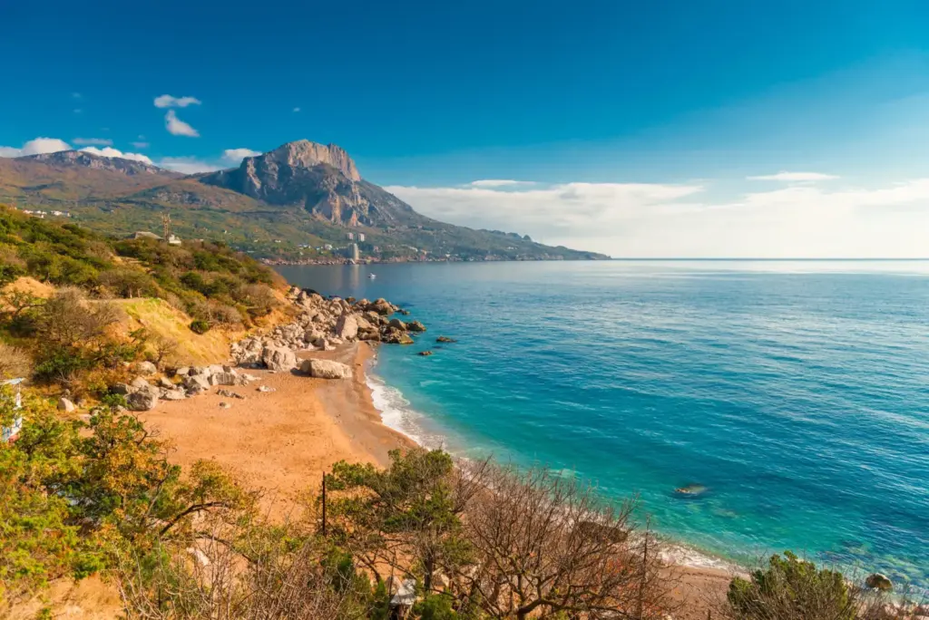 Как выбрать земельный участок в Крыму: 12 критериев