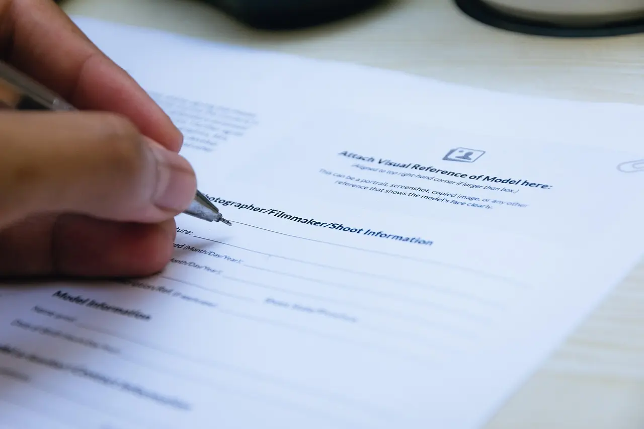 Подписание договора купли-продажи земельного участка